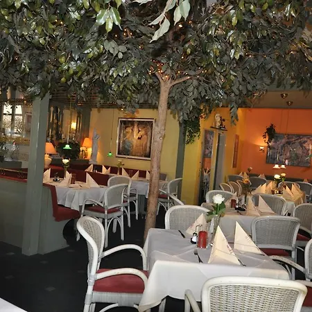 Hotel Restaurant 